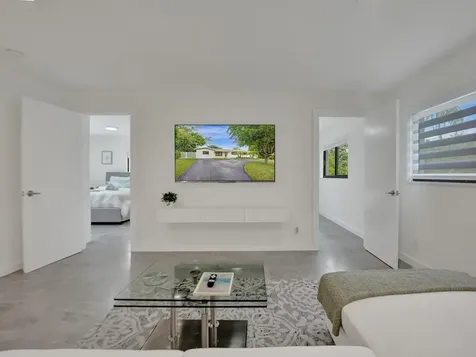 260 NW 36th Street Boca Raton FL 33431