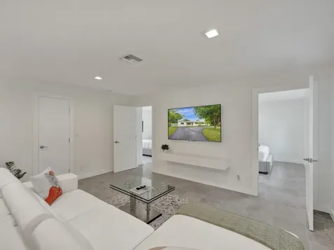 260 NW 36th Street Boca Raton FL 33431