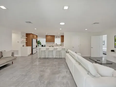 260 NW 36th Street Boca Raton FL 33431