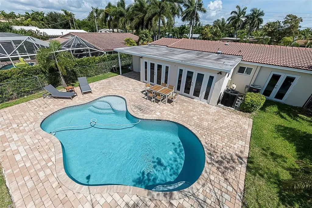 1162 Hayes Street Hollywood FL 33019