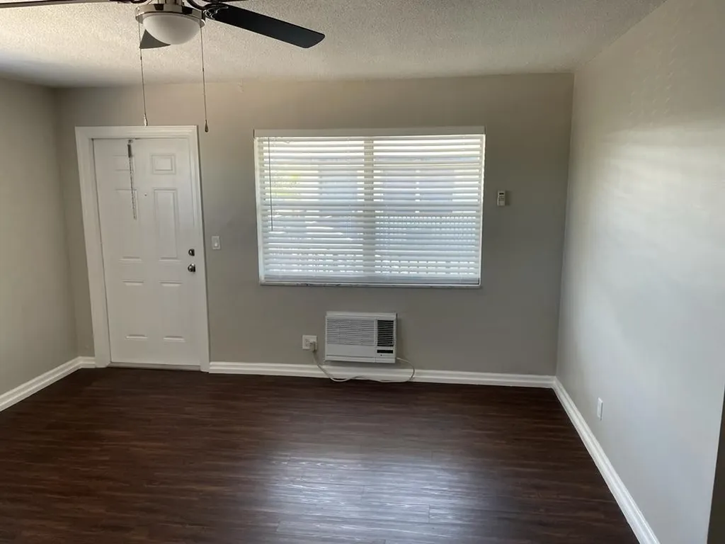 1630 N 25th Avenue Hollywood FL 33020