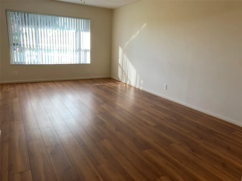 10038 Twin Lakes Drive Coral Springs FL 33071