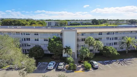3204 Portofino Point Coconut Creek FL 33066