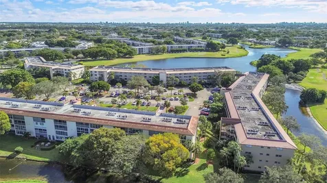 3204 Portofino Point Coconut Creek FL 33066
