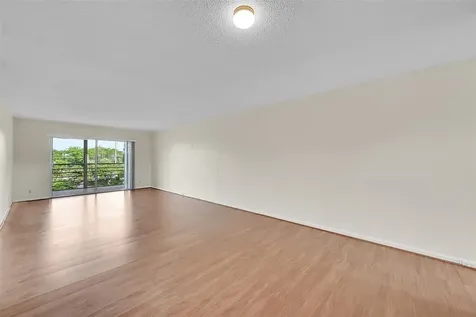 2502 Antigua Terrace Coconut Creek FL 33066