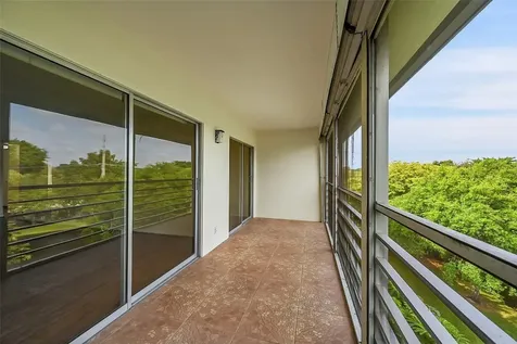 2502 Antigua Terrace Coconut Creek FL 33066