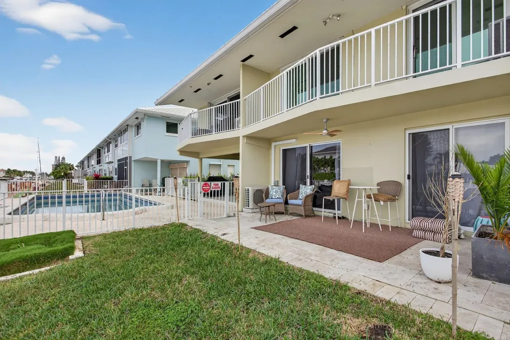 2311 NE 36th Street Lighthouse Point FL 33064