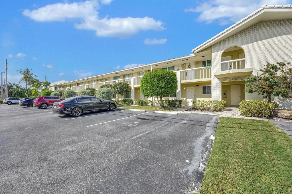 2311 NE 36th Street Lighthouse Point FL 33064