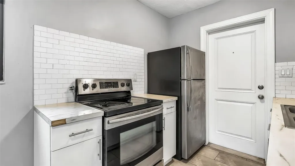 804 SW 28th Street Fort Lauderdale FL 33315