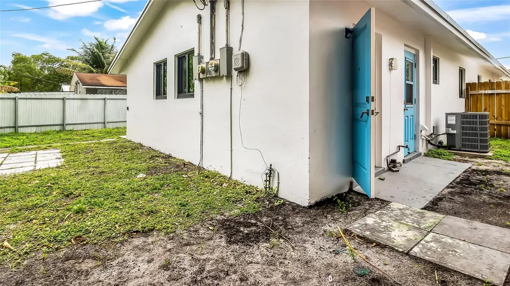 804 SW 28th Street Fort Lauderdale FL 33315