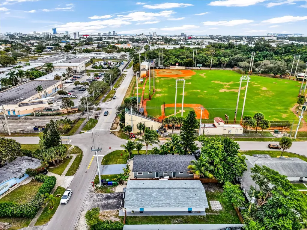 804 SW 28th Street Fort Lauderdale FL 33315
