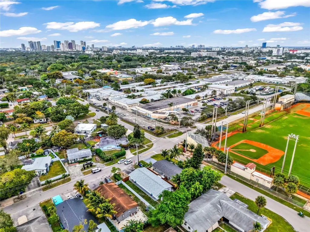 804 SW 28th Street Fort Lauderdale FL 33315