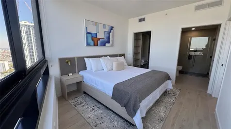 225 N Miami Avenue Miami FL 33128