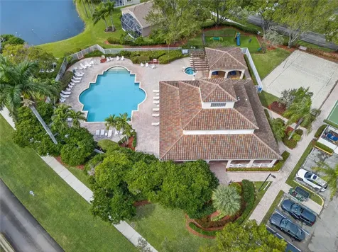 6435 Egret Terrace Coconut Creek FL 33073