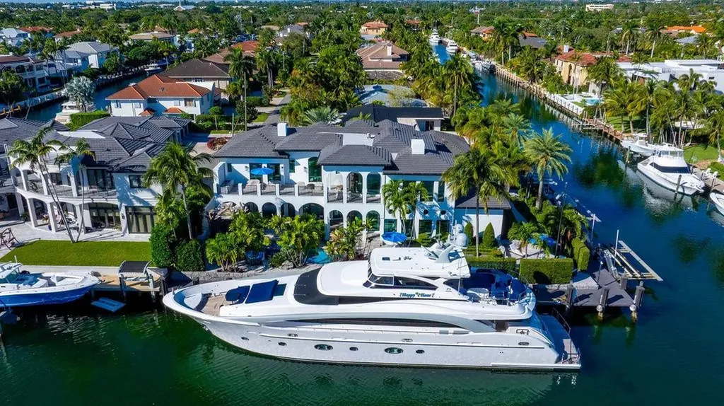 2457 NE 26th Street Lighthouse Point FL 33064