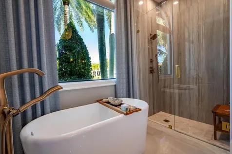 2457 NE 26th Street Lighthouse Point FL 33064