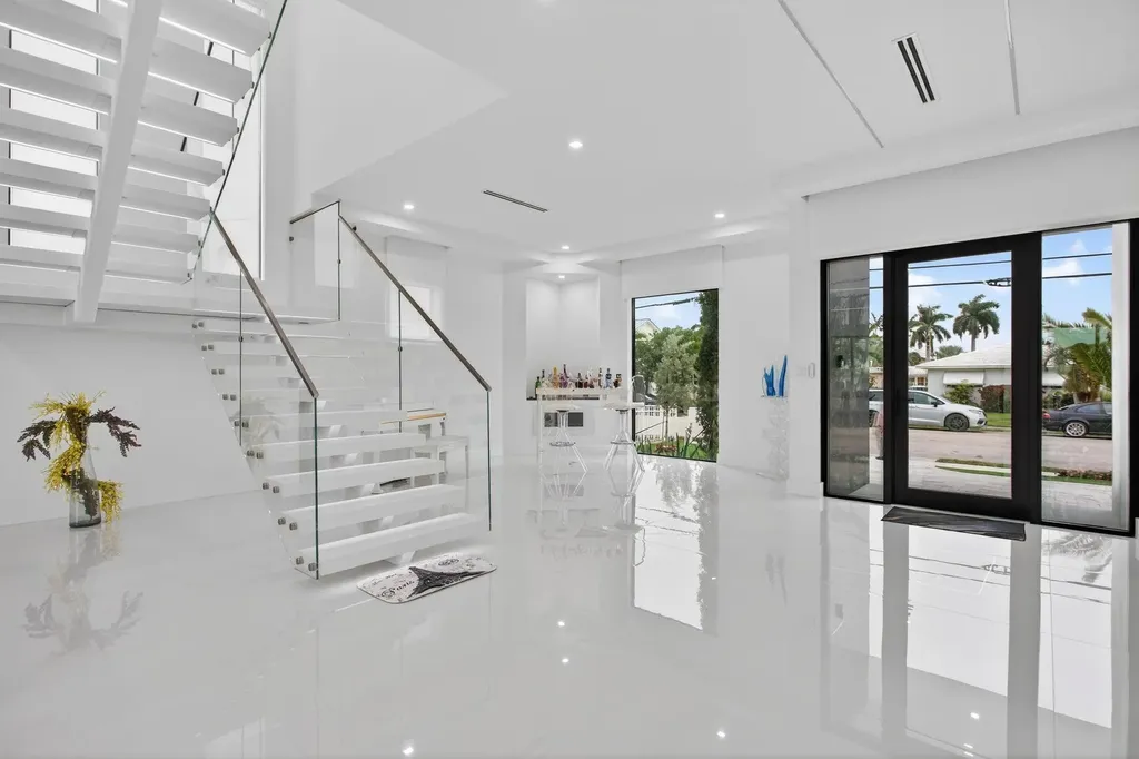 1205 Avocado Isle Fort Lauderdale FL 33315