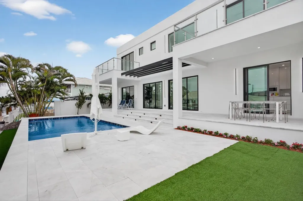 1205 Avocado Isle Fort Lauderdale FL 33315