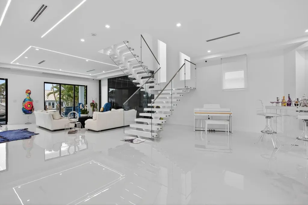 1205 Avocado Isle Fort Lauderdale FL 33315