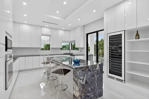 1205 Avocado Isle Fort Lauderdale FL 33315