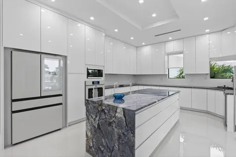 1205 Avocado Isle Fort Lauderdale FL 33315