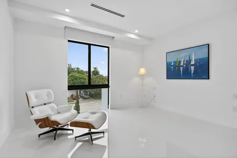 1205 Avocado Isle Fort Lauderdale FL 33315