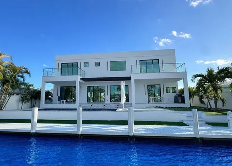 1205 Avocado Isle Fort Lauderdale FL 33315