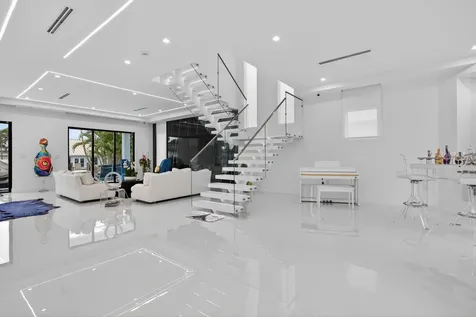 1205 Avocado Isle Fort Lauderdale FL 33315