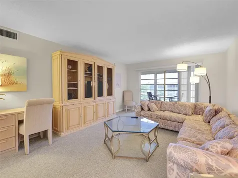 3005 Portofino Isle Coconut Creek FL 33066