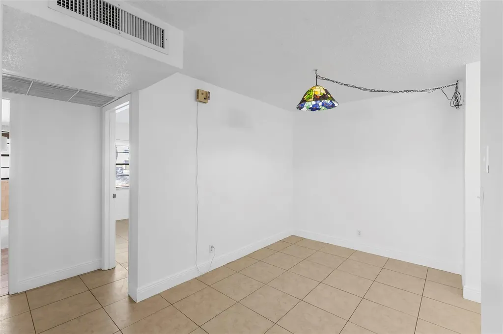 2661 Riverside Drive Coral Springs FL 33065