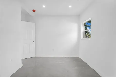 11406 NW 17th Avenue Miami FL 33167