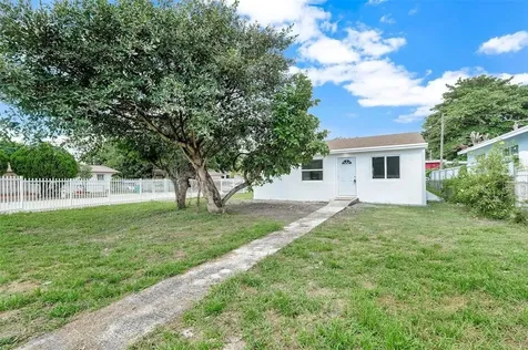 11406 NW 17th Avenue Miami FL 33167