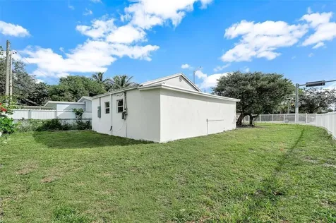11406 NW 17th Avenue Miami FL 33167