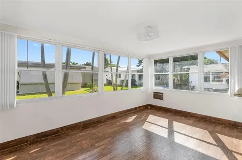 5710 NW 68th Terrace Tamarac FL 33321