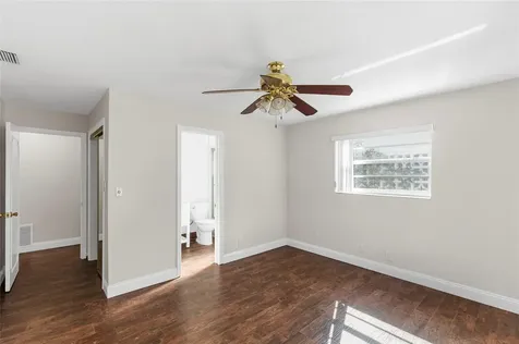 5710 NW 68th Terrace Tamarac FL 33321