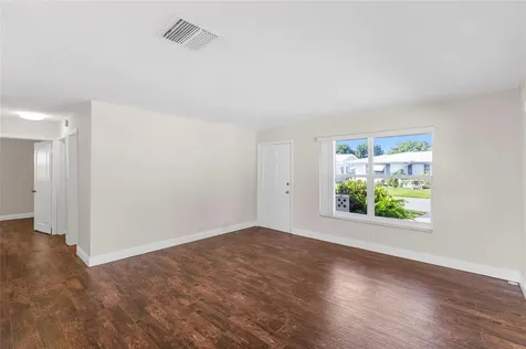 5710 NW 68th Terrace Tamarac FL 33321