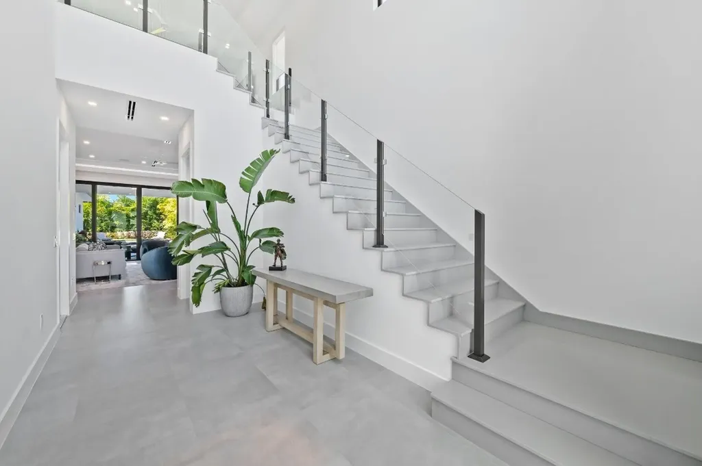743 S Lake Avenue Delray Beach FL 33483