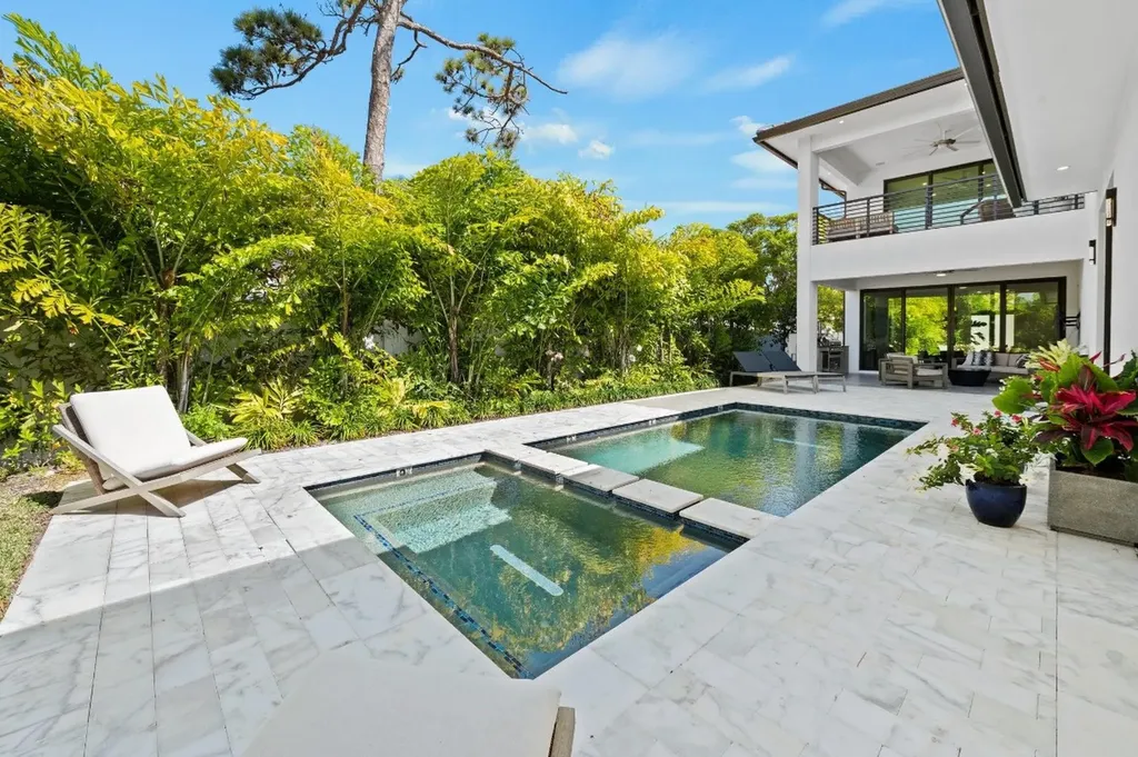 743 S Lake Avenue Delray Beach FL 33483
