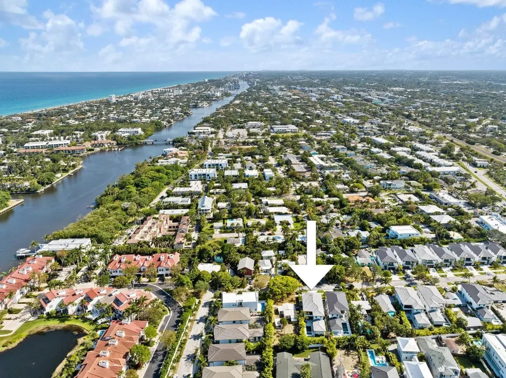 743 S Lake Avenue Delray Beach FL 33483