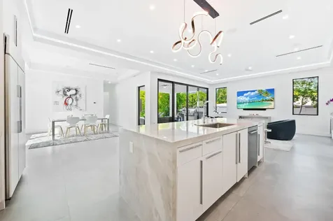 743 S Lake Avenue Delray Beach FL 33483