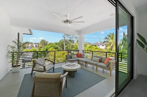 743 S Lake Avenue Delray Beach FL 33483