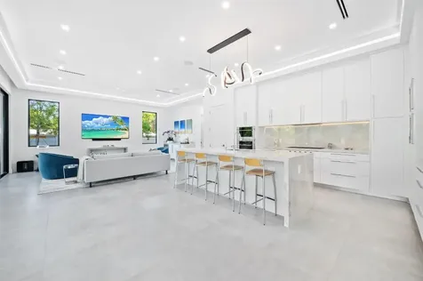 743 S Lake Avenue Delray Beach FL 33483