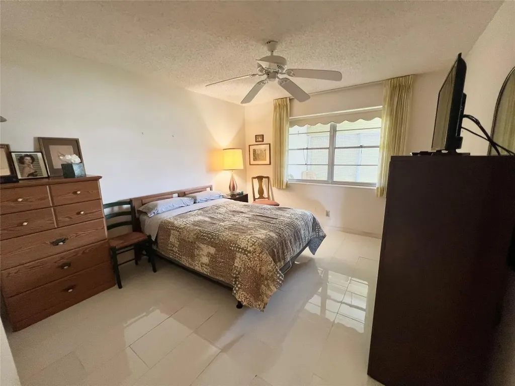 62 Farnham C Deerfield Beach FL 33442