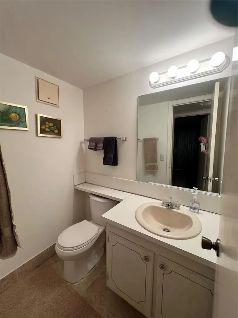 62 Farnham C Deerfield Beach FL 33442