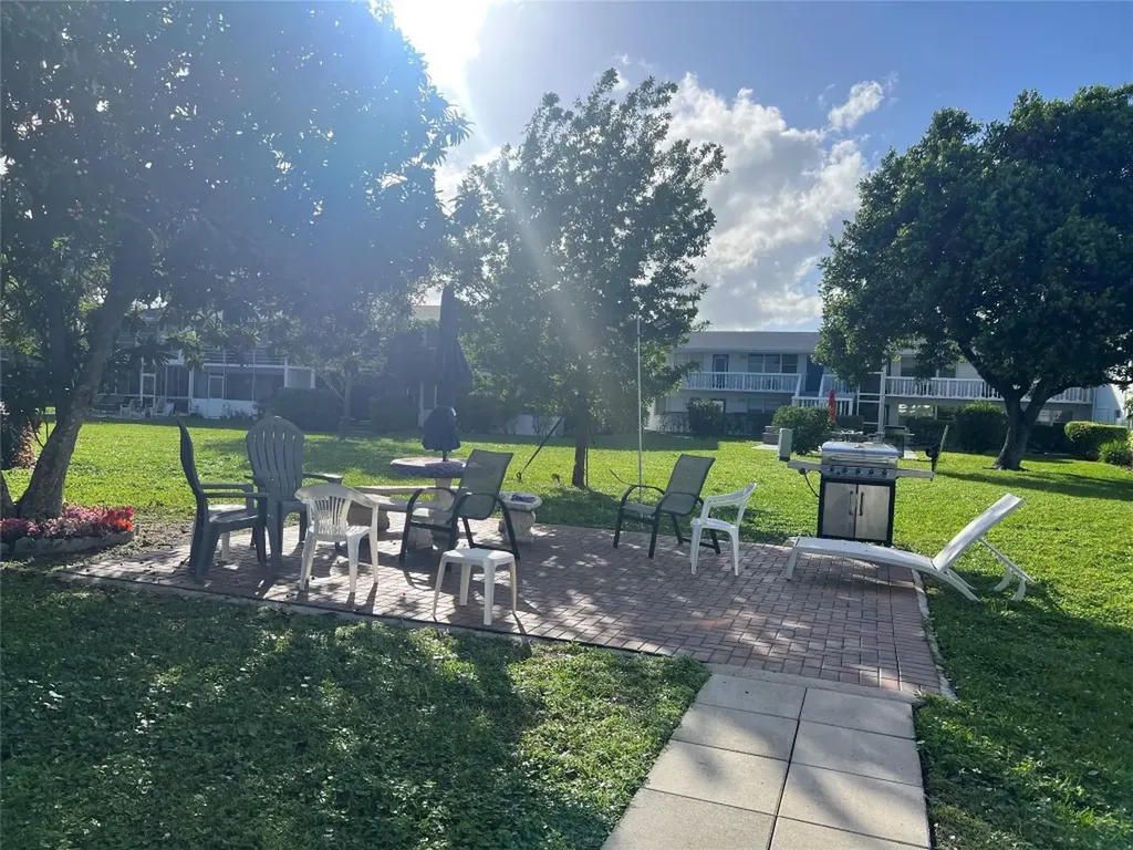 62 Farnham C Deerfield Beach FL 33442