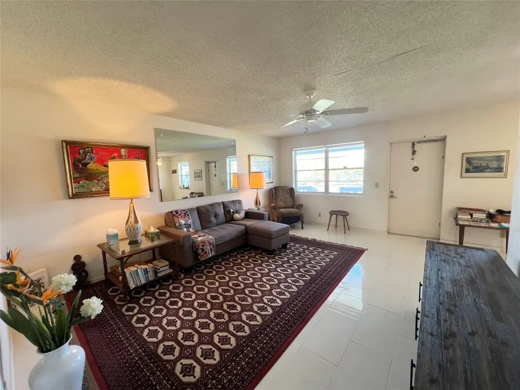 62 Farnham C Deerfield Beach FL 33442