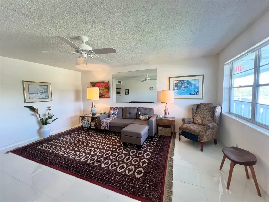 62 Farnham C Deerfield Beach FL 33442