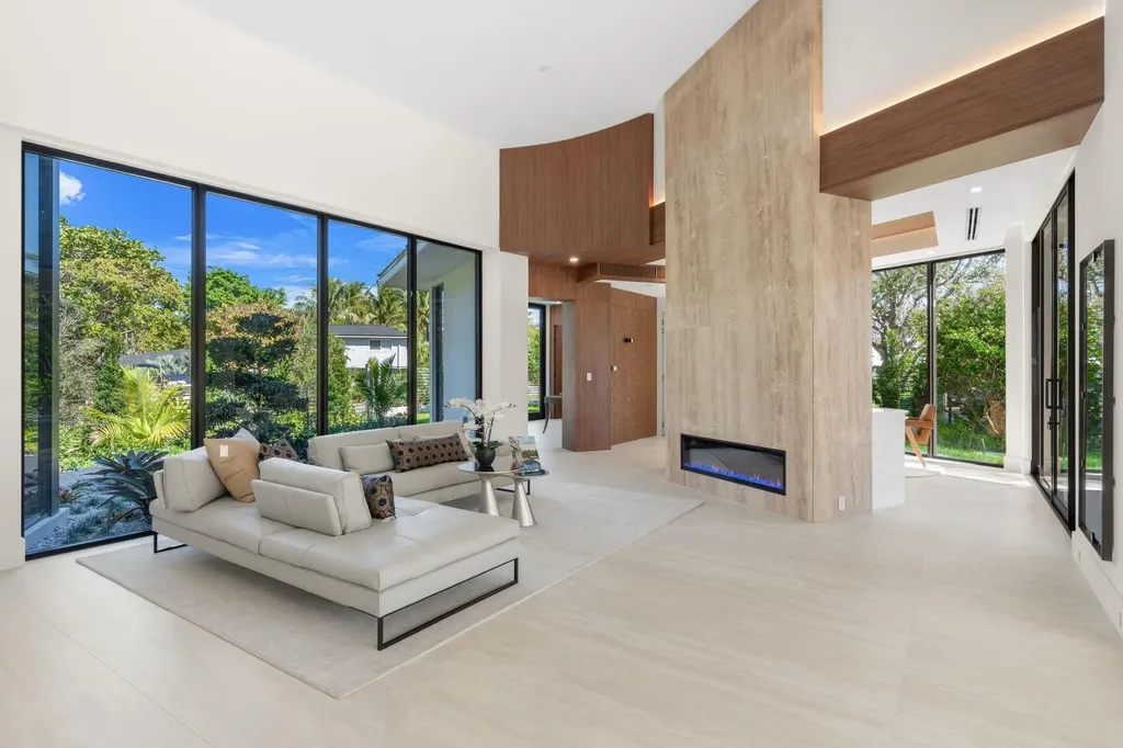 2035 Intracoastal Drive Fort Lauderdale FL 33305