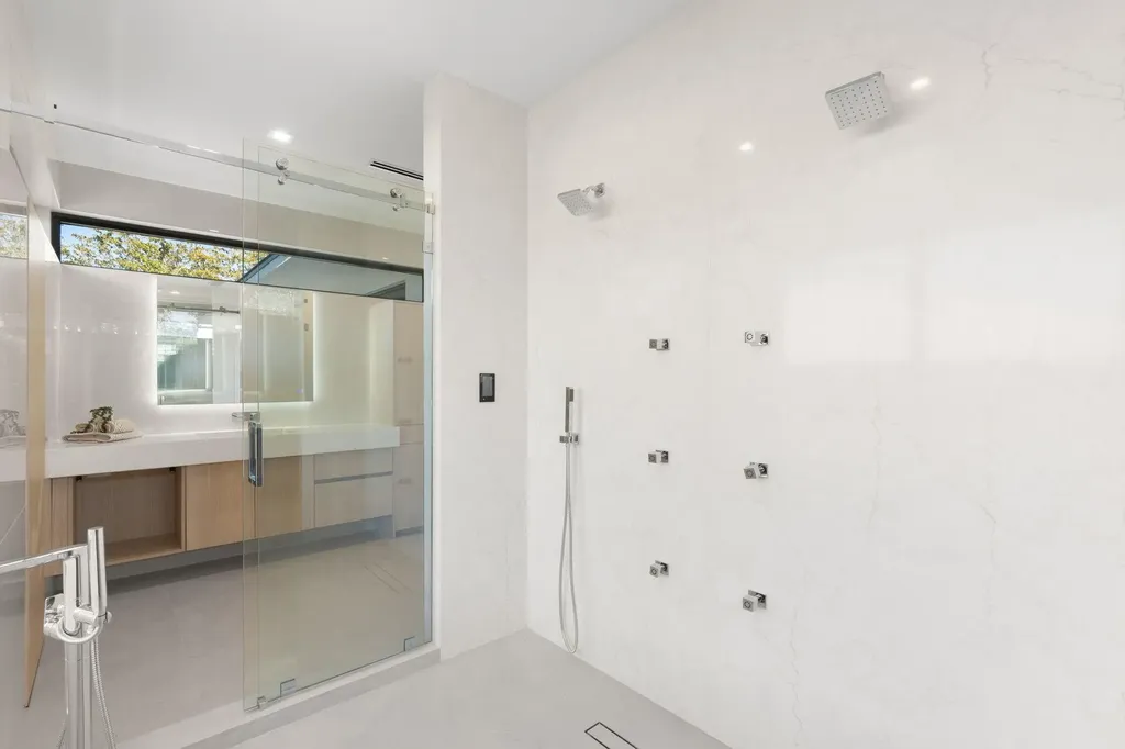 2035 Intracoastal Drive Fort Lauderdale FL 33305