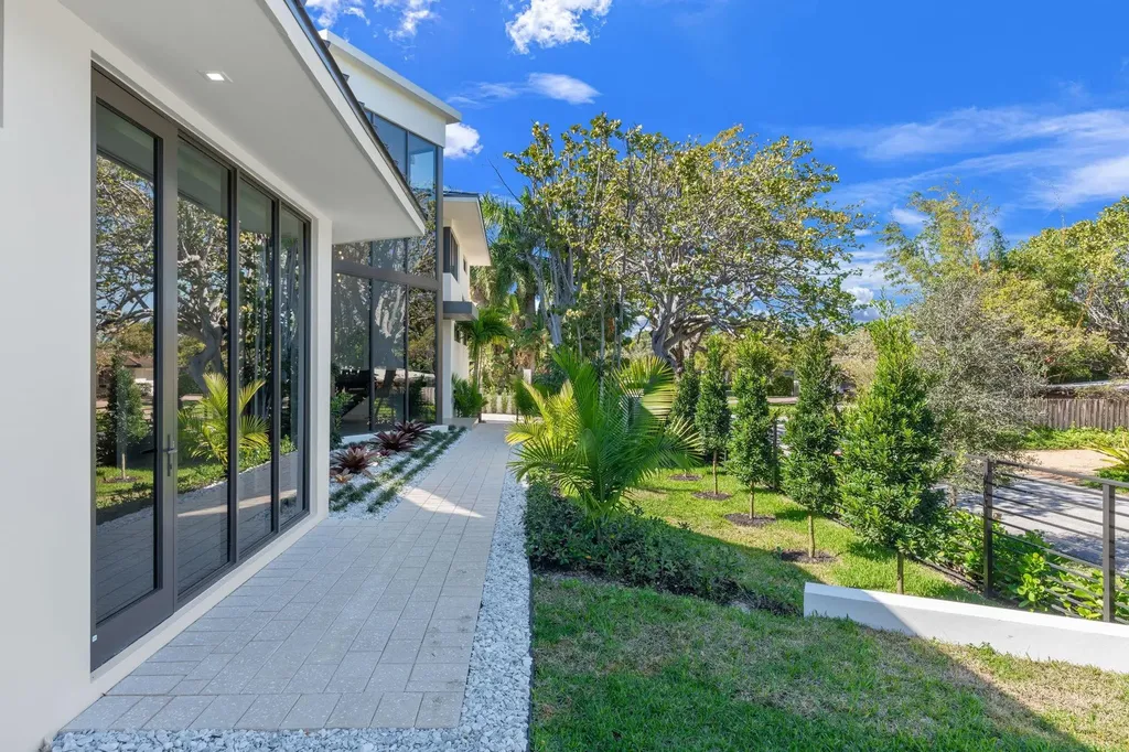 2035 Intracoastal Drive Fort Lauderdale FL 33305